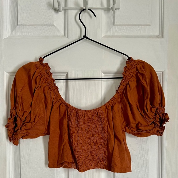 Jen’s Pirate Booty Reality Bites Crop Top - Picture 3 of 4